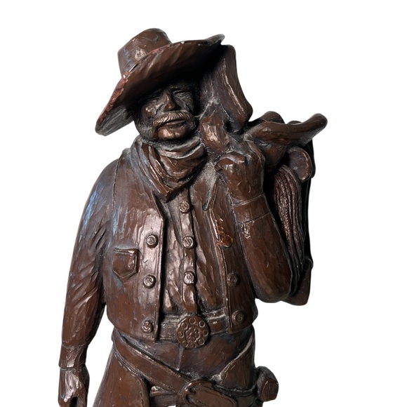 Vintage Largo Sculpture High Plain Drifter Cowboy with‎ Saddle on Shoulder 13" - Picture 3 of 12